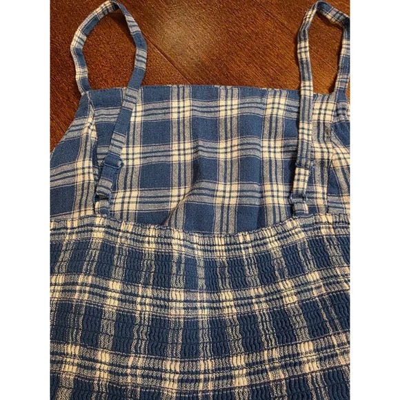Women's Old Navy Blue White Plaid Cropped Square Neck Jumpsiit size M - Picture 7 of 10